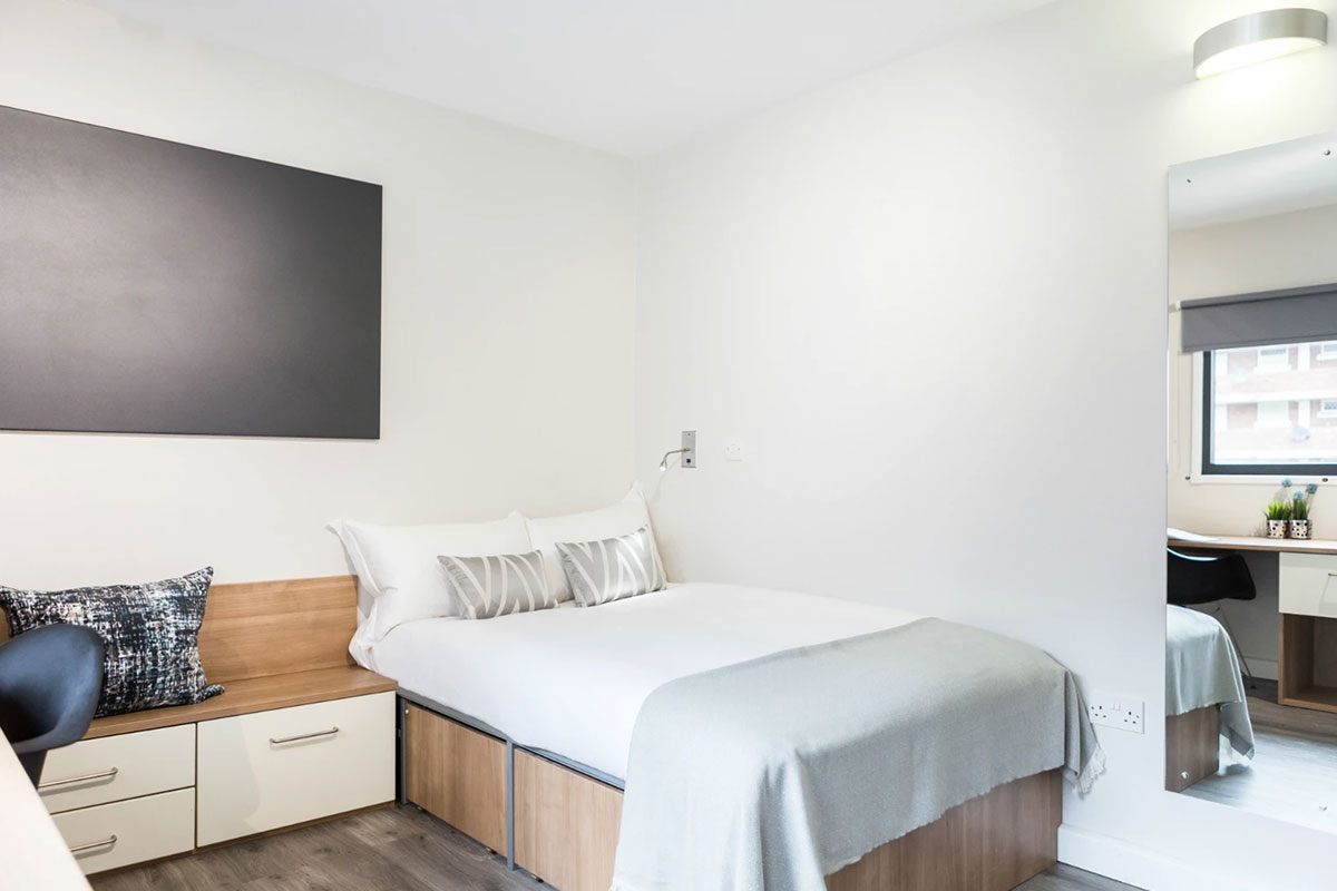  Bronze En-Suite (Extra Large) - Courtyard View | Mid Level  -  Highbury Residence - Flexible Tenancies  - Gallery -  3