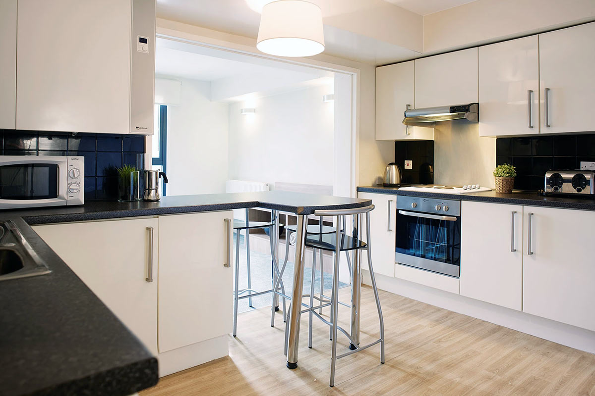  Silver En-Suite - Standard View | Lower Level  -  Highbury Residence - Flexible Tenancies  - Gallery -  5