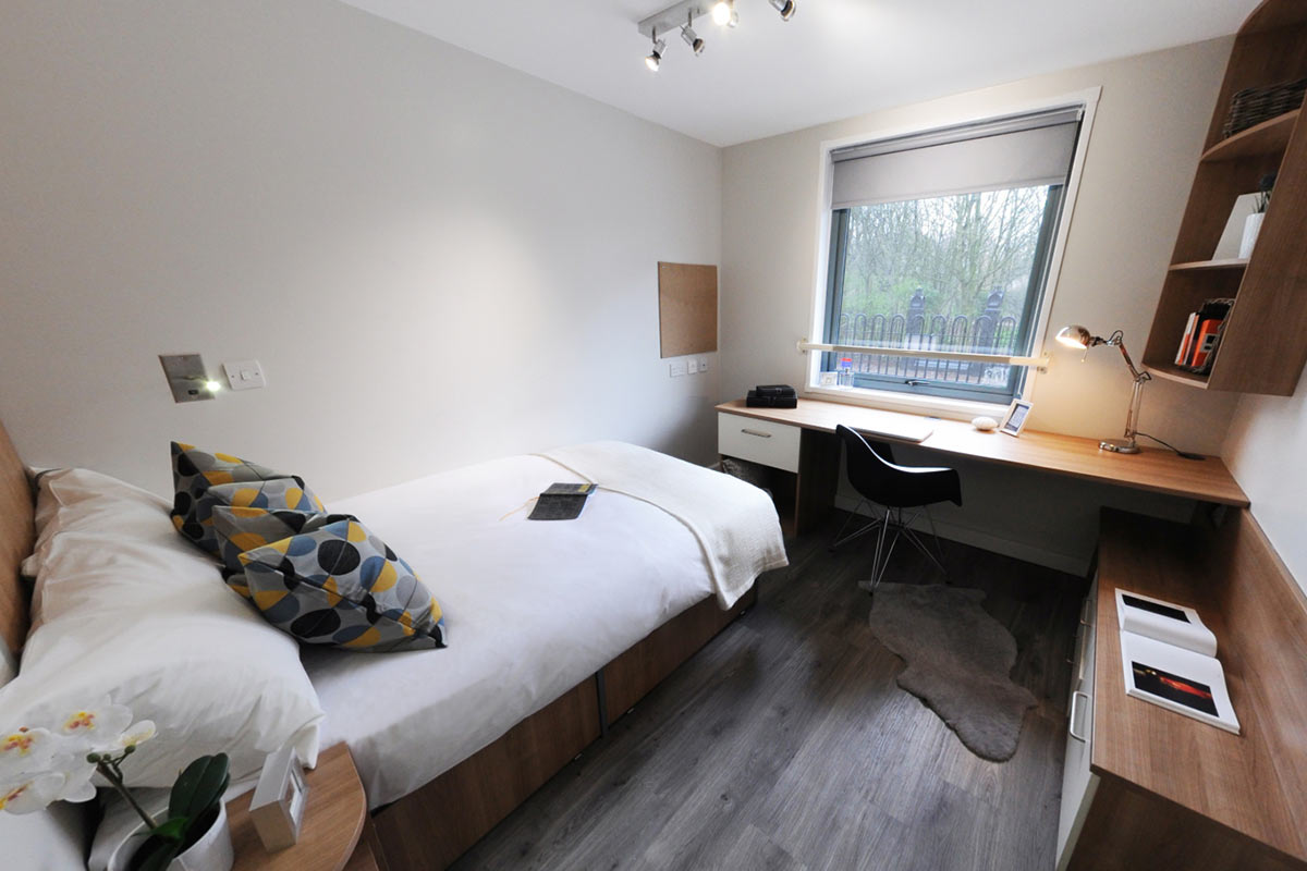  Bronze En-Suite (Extra Large) - Standard View | Upper Level  -  Islington Residence - Flexible Tenancies  - Gallery -  1