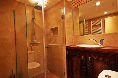 Majestic 2-bedroom apartment close to Casa de Agreda - Gallery - 6