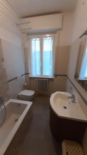 Single bedroom in a 3-bedroom apartment in Loreto