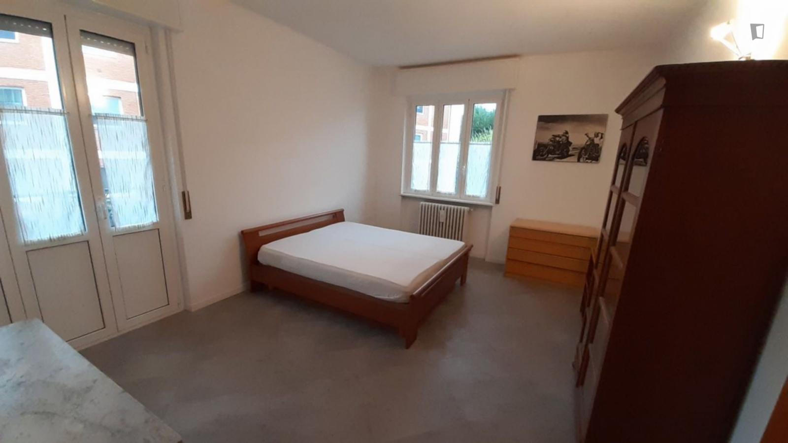 Double Bedroom In A 3-Bedroom Apartment In Loreto - Double bedroom in a 3-bedroom apartment in Loreto - Gallery - 1