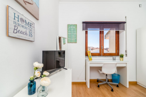 Sunny single bedroom with a balcony in Carcavelos  - Gallery -  4