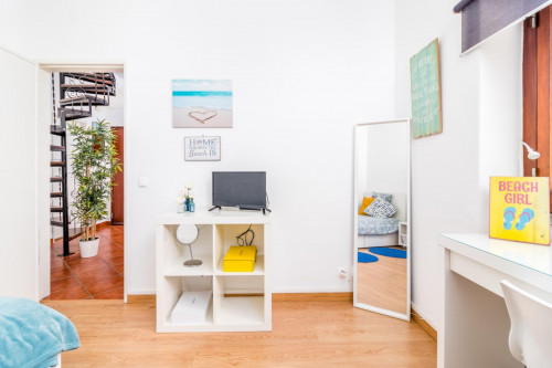 Sunny single bedroom with a balcony in Carcavelos - Gallery - 7