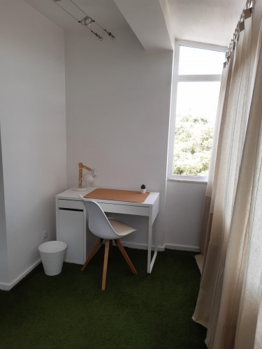Spacious double bedroom close to Carcavelos - Gallery - 16