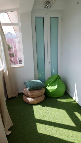 Spacious double bedroom close to Carcavelos - Gallery - 14