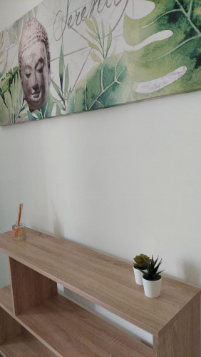 Spacious double bedroom close to Carcavelos