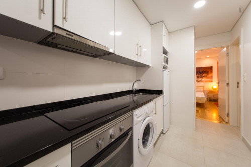 Appealing 1-bedroom flat near Instituto Superior Economia e Gestão - Gallery - 6