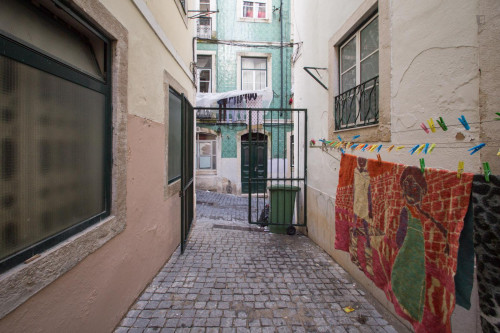Appealing 1-bedroom flat near Instituto Superior Economia e Gestão - Gallery - 11
