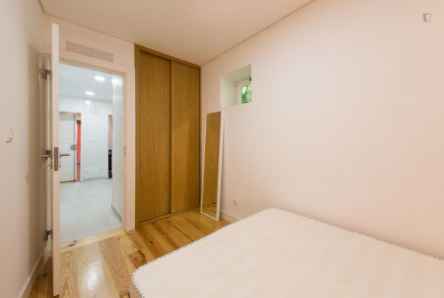 Appealing 1-bedroom flat near Instituto Superior Economia e Gestão - Gallery - 10