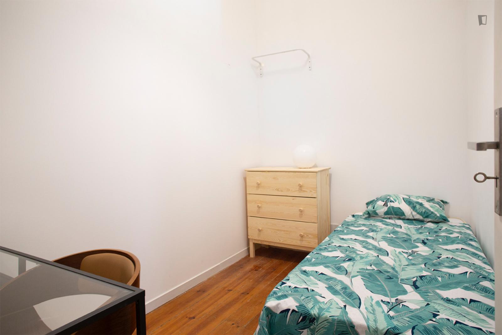 Single Bedroom Near Instituto Superior Técnico - 1