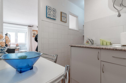 Great 1-bedroom flat near Instituto Superior Economia e Gestão - Gallery - 9