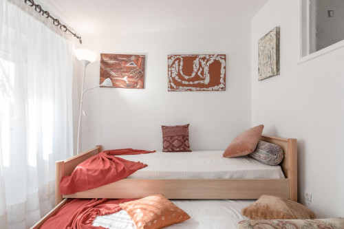 Great 1-bedroom flat near Instituto Superior Economia e Gestão - Gallery - 5