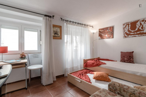 Great 1-bedroom flat near Instituto Superior Economia e Gestão