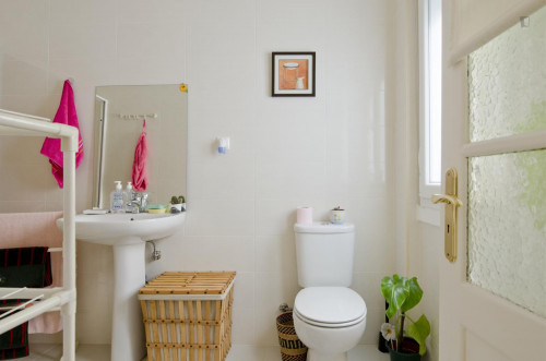 Comfortable single bedroom in Campolide - Gallery - 14