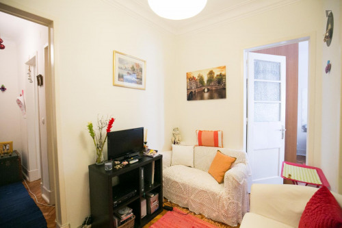 Comfortable single bedroom in Campolide - Gallery - 25