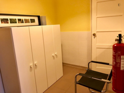 Nice and well-located 1-bedroom apartment in Areeiro - Gallery - 11