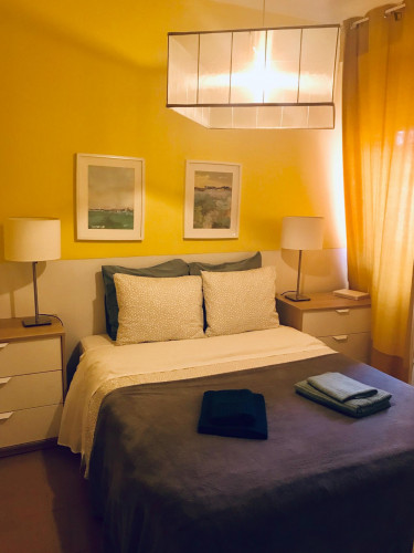 Nice and well-located 1-bedroom apartment in Areeiro