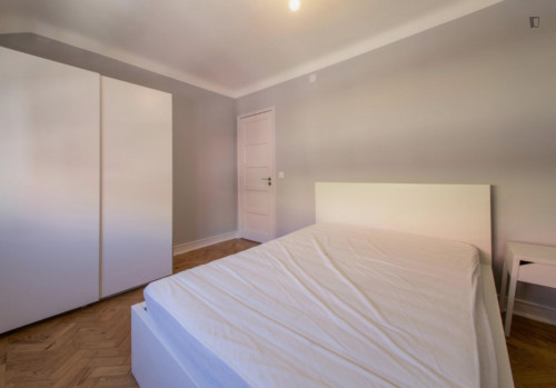 Double bedroom in Entrecampos, near ISCTE
