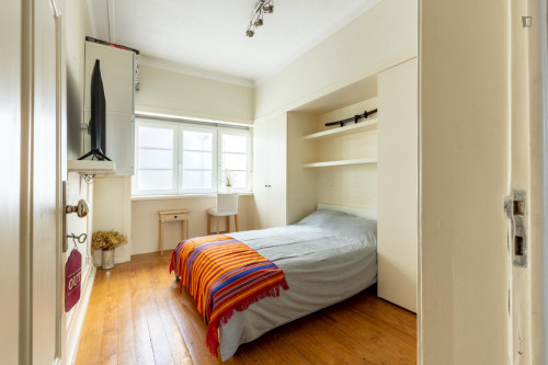 Charming double bedroom in Marquês de Pombal - Gallery - 10