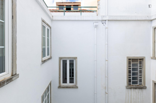 Charming double bedroom in Marquês de Pombal - Gallery - 9