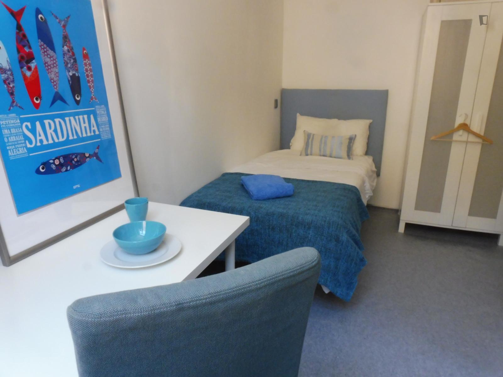Pleasant Single Ensuite Room In Baixa, Central Lisbon - 1