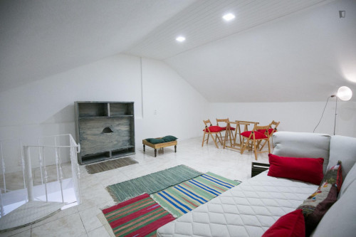 Airy single bedroom close to Arroios metro station - Gallery - 18