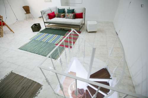 Airy single bedroom close to Arroios metro station - Gallery - 16