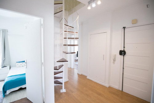 Airy single bedroom close to Arroios metro station - Gallery - 6