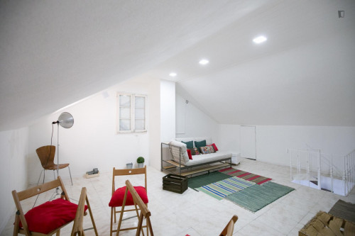 Airy single bedroom close to Arroios metro station - Gallery - 15