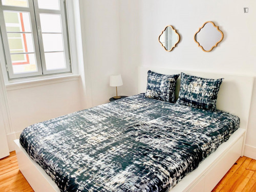 Beautiful 3-bedroom apartment in Santa Apolónia