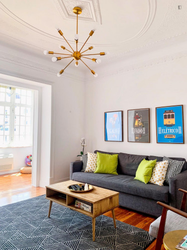 Beautiful 3-bedroom apartment in Santa Apolónia - Gallery - 26