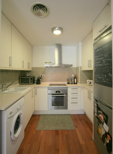 2-Bedroom apartment near Universitat metro station