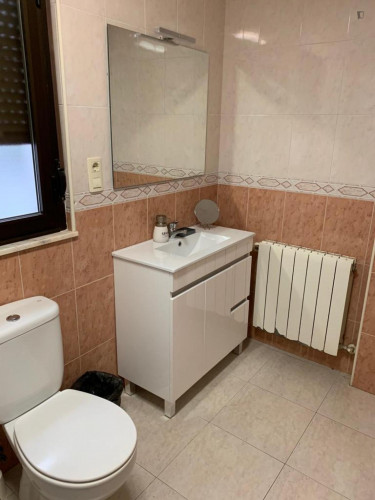 Cozy single bedroom in a 6-bedroom apartment in Buenos Aires neighborhood