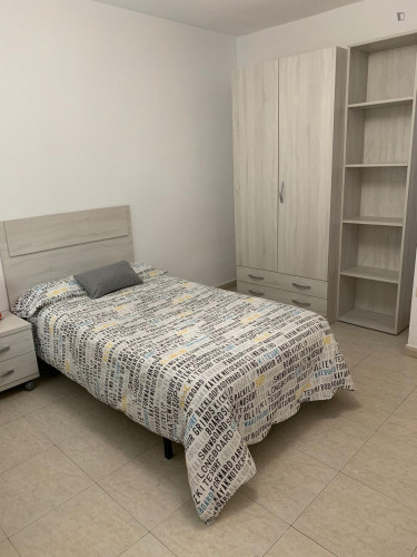 Cozy single bedroom in a 6-bedroom apartment in Buenos Aires neighborhood - Gallery - 16
