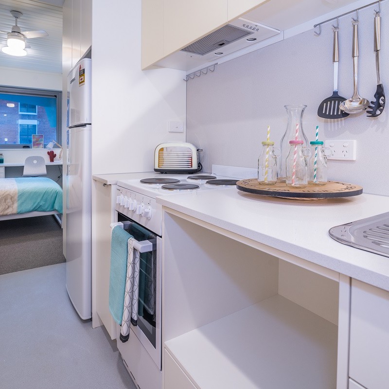 Large Studio Apartment With Aircon - Student Village Melbourne - Gallery - 2