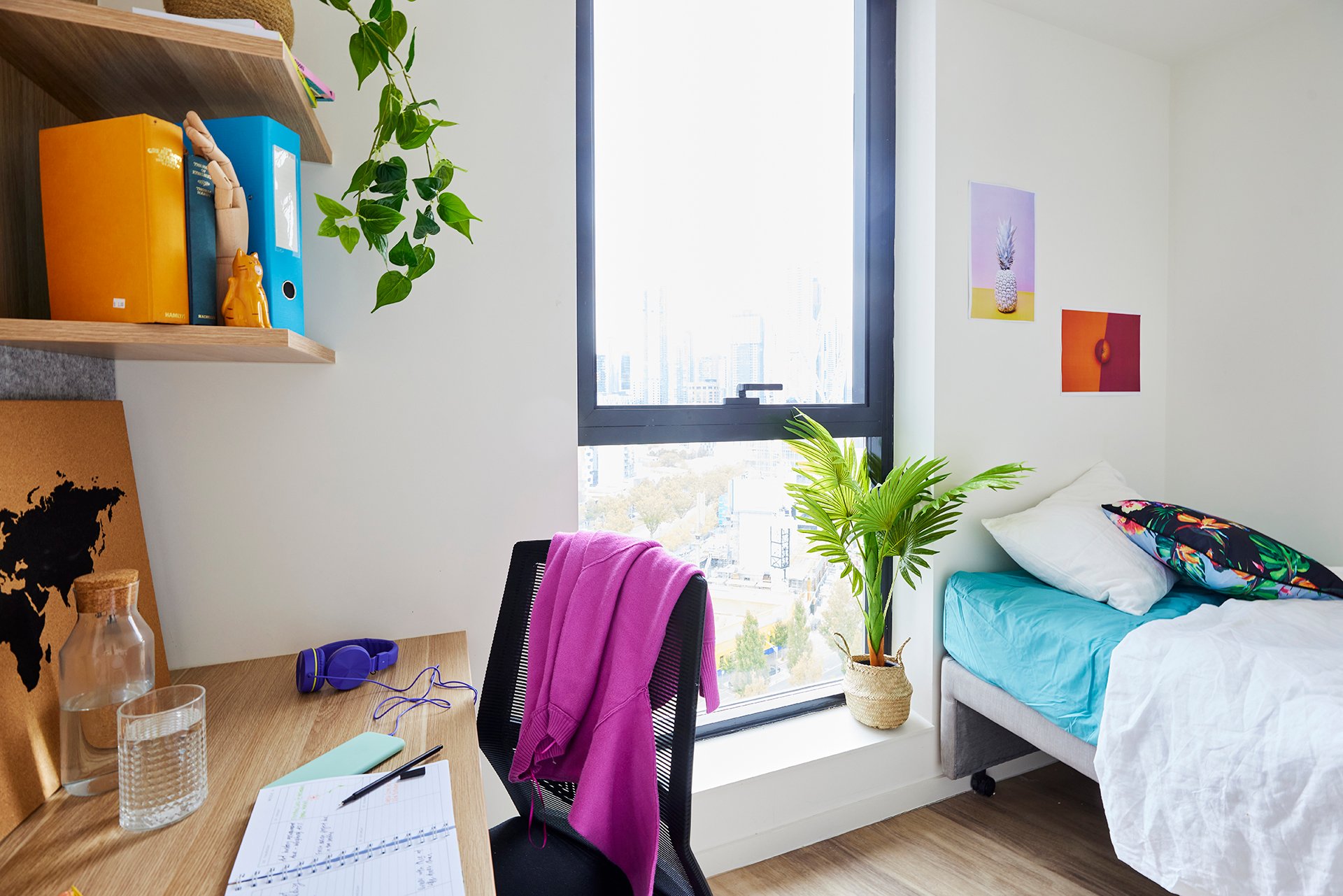  King Single Bed, 5 Bed Apartment  -  Scape Peel  - Gallery -  6