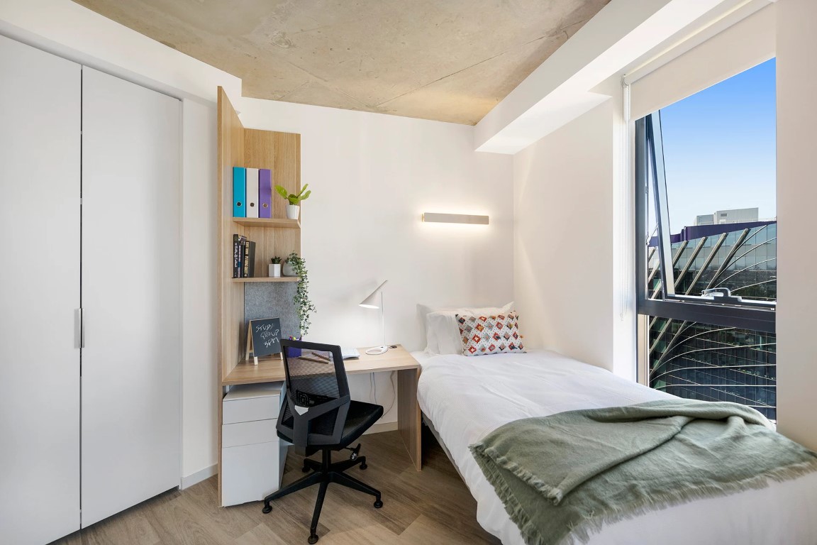  King Single Bed, Signature Plus Twin Apartment, Standard View  -  Atira Peel St  - Gallery -  8