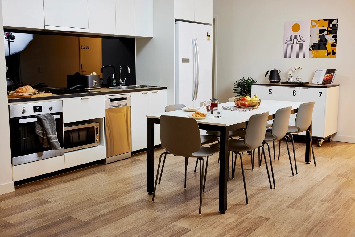  King Single Bed, 4 Bed Apartment - High Floor  -  اتيرا لاتروب اس تي  - Gallery -  9