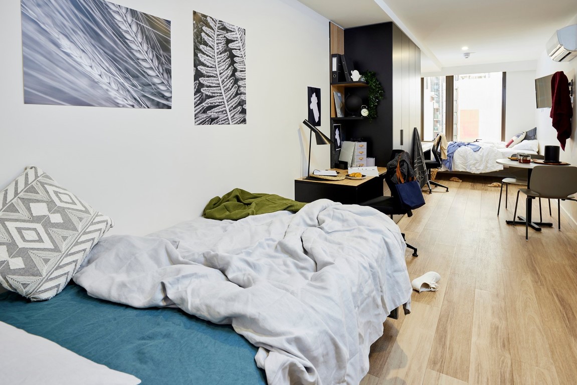  King Single Bed, Ultra Twin Apartment, Standard View  -  اتيرا لاتروب اس تي  - Gallery -  1