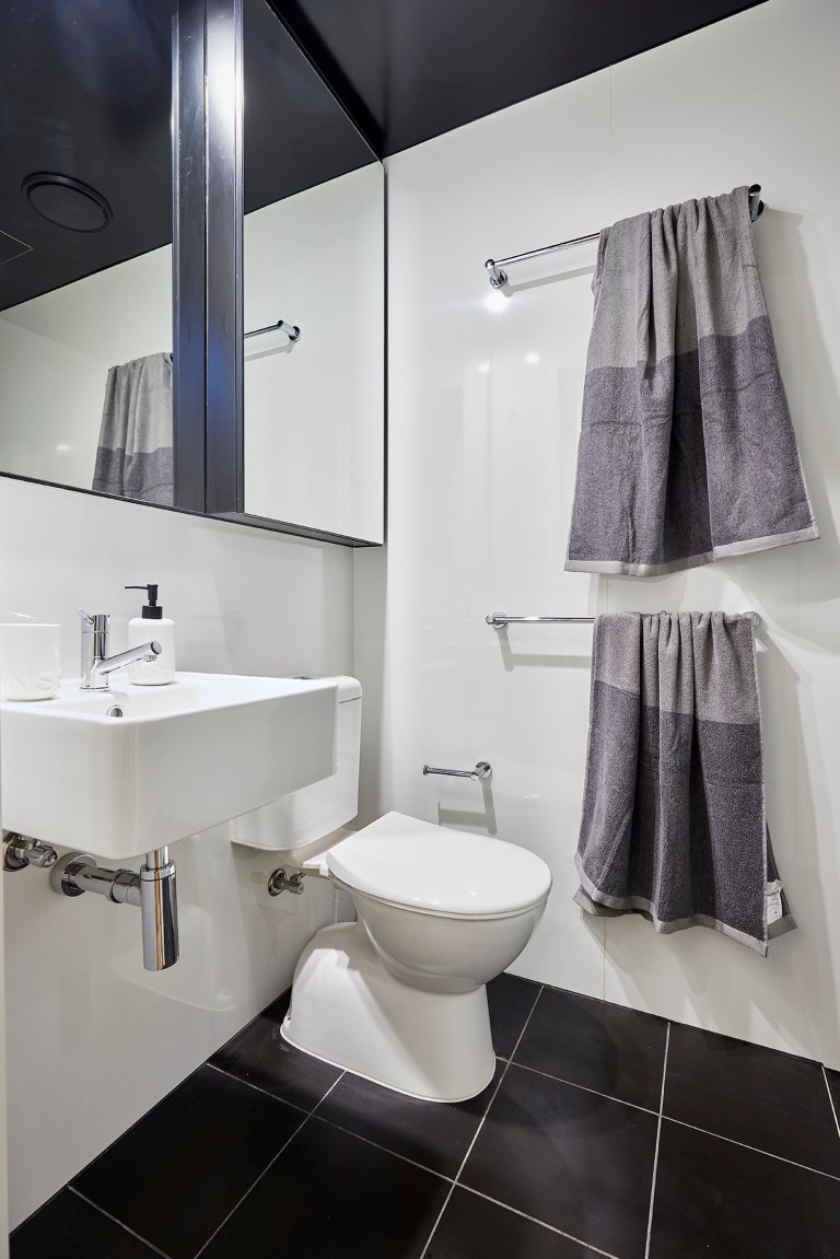  King Single Bed, Twin Apartment, Standard View  -  اتيرا لاتروب اس تي  - Gallery -  2
