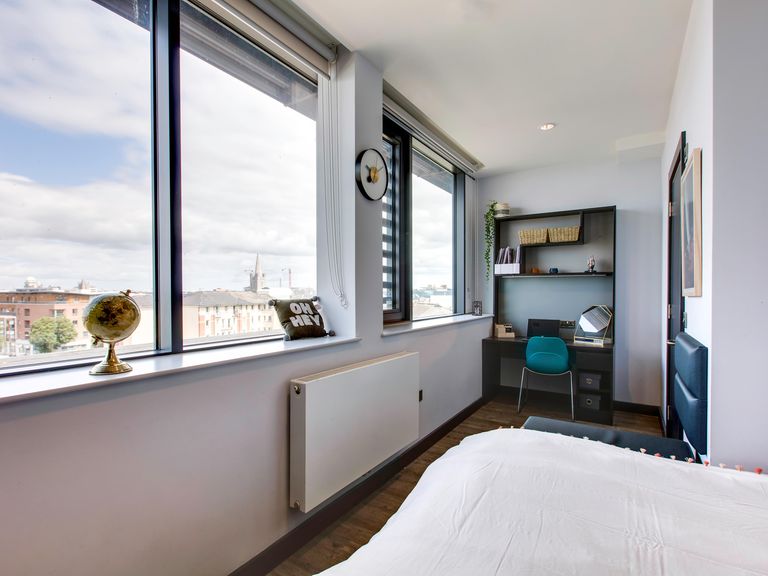  Deluxe En-Suite  -  New Mill  - Gallery -  2