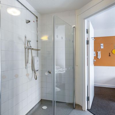 Classic En Suite - 3