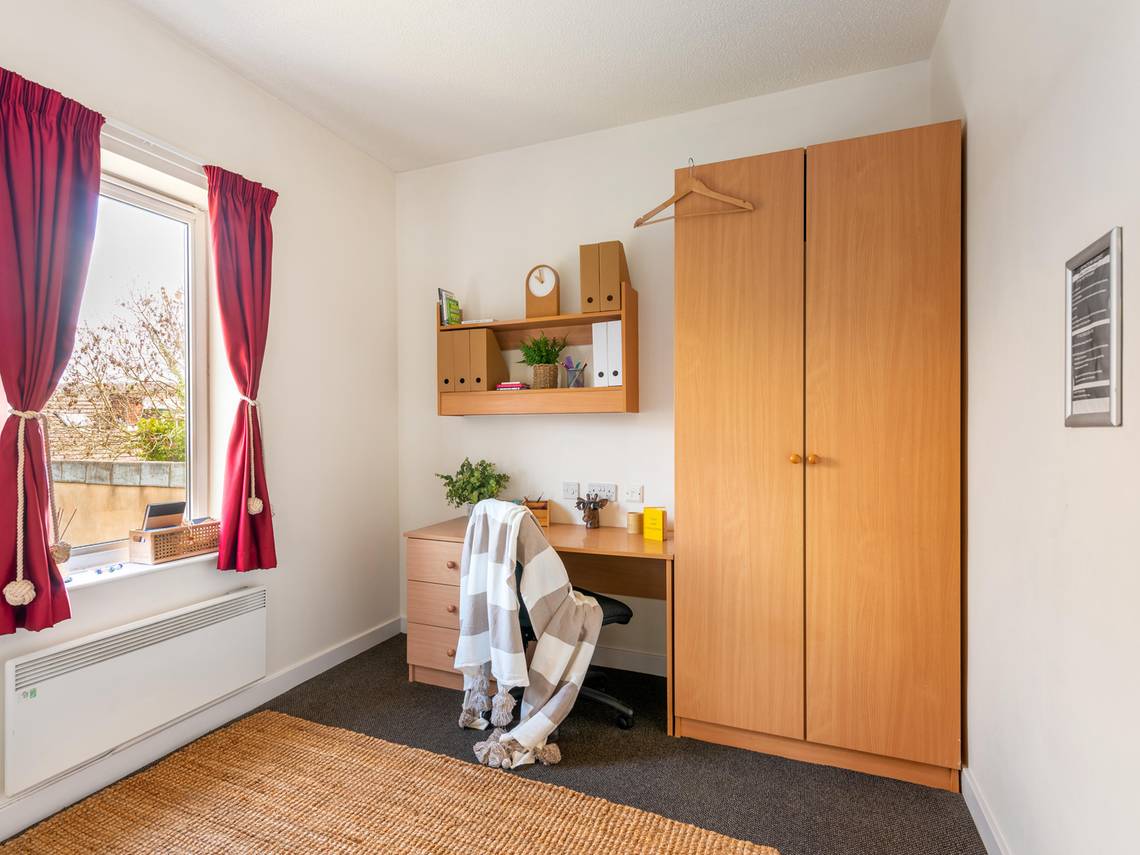 Standard Room - 4 Bed Shared House - 3