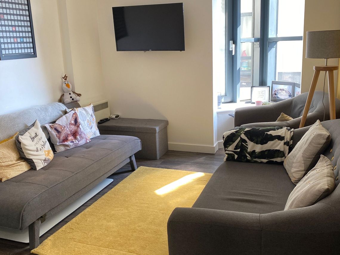  Classic - 1 Bed Flat  -  Beckley Point  - Gallery -  3