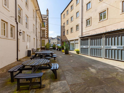 Cable Street  - Gallery -  3