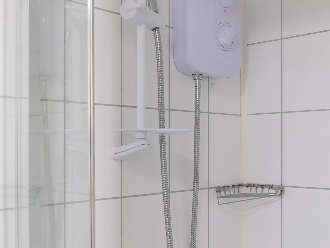 Classic En Suite - Knoll Court - Gallery - 6