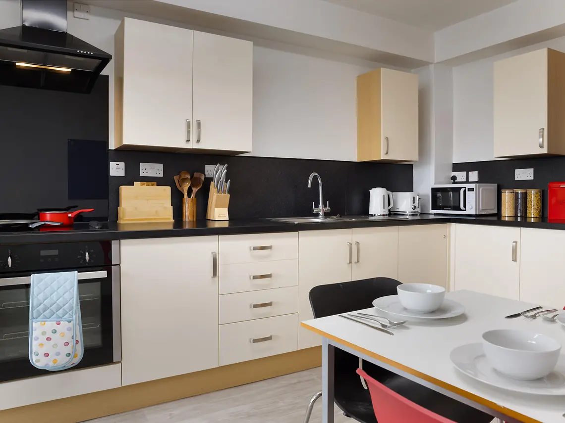 Deluxe En-Suite - Knoll Court - Gallery - 10