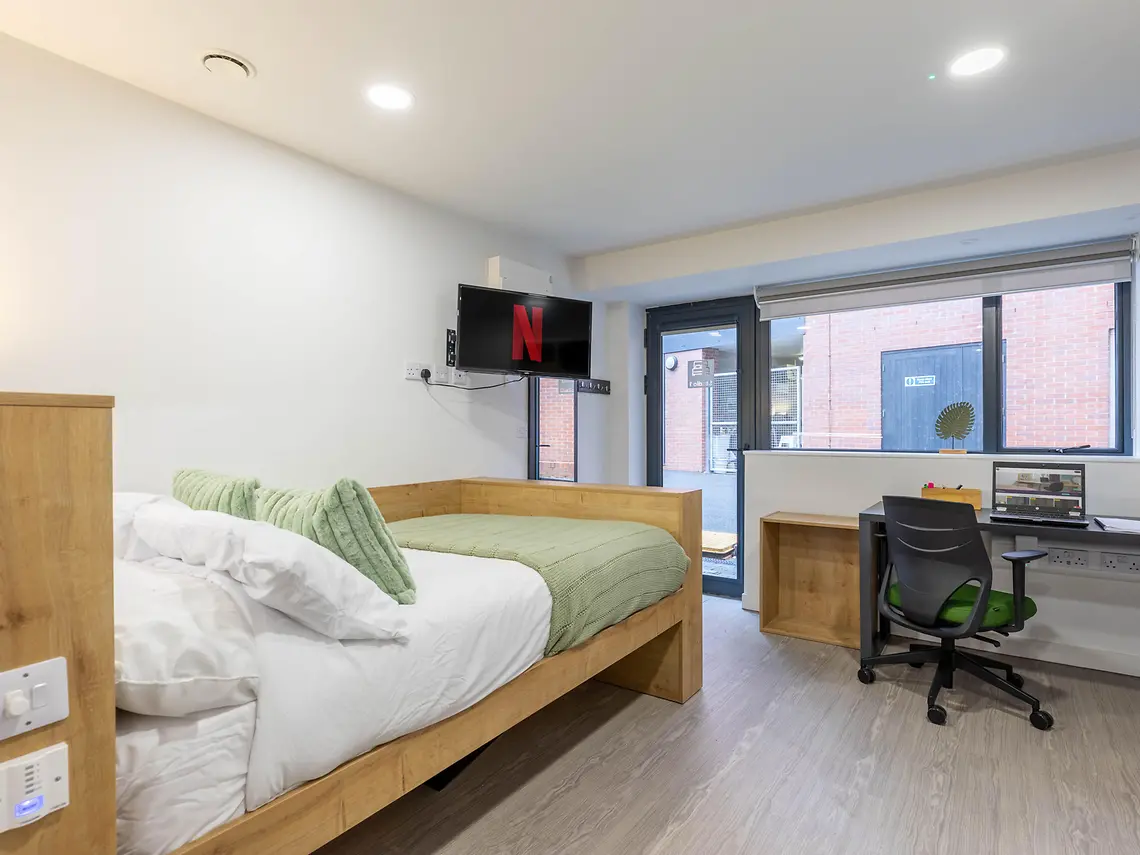 Studio - Knoll Court - Gallery - 3