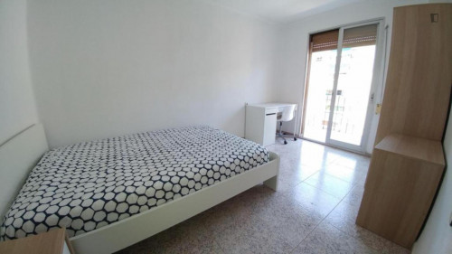Nice 3-bedroom apartment with balcony in Ayora